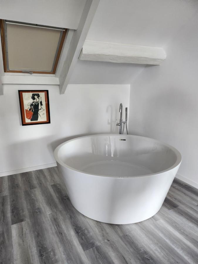 Maison Face A L'Abbaye D'Hautvillers - 2 Bedrooms 2 Bathrooms, Parking Exterior photo
