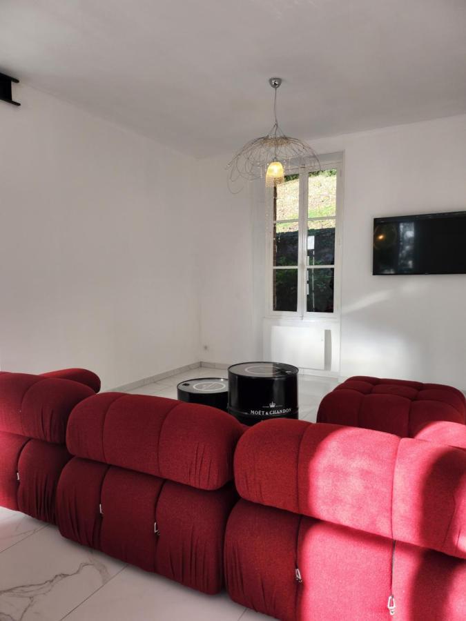 Maison Face A L'Abbaye D'Hautvillers - 2 Bedrooms 2 Bathrooms, Parking Exterior photo